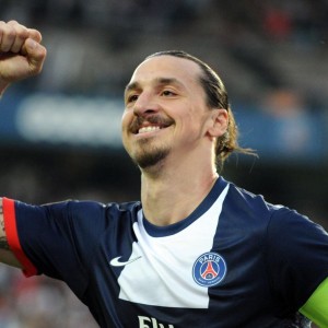 爱游戏电竞全站-足球纪录片获奖展示中国球员奋斗历程，中国足球 纪录片